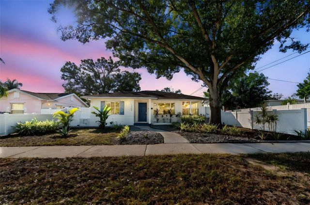 1322 48TH AVENUE N, St Petersburg, FL 33703