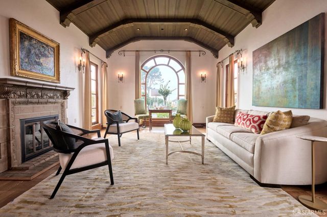 601 Junipero Serra Boulevard, San Francisco, CA 94127