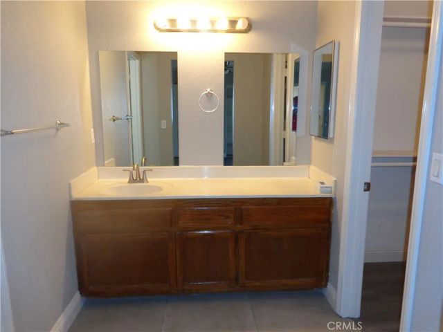 12744 Running Deer, Apple Valley, CA 92308
