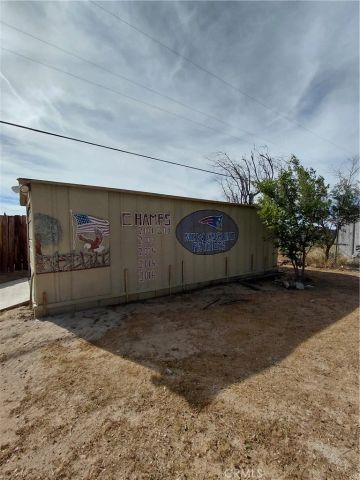 12744 Running Deer, Apple Valley, CA 92308