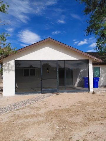 12744 Running Deer, Apple Valley, CA 92308