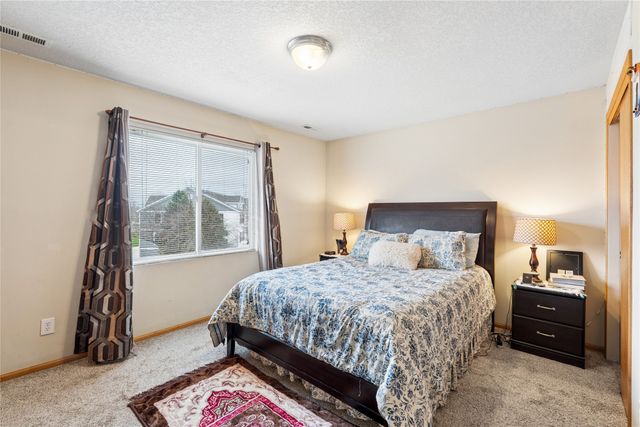 3123 SW Chestnut Court, Ankeny, IA 50023