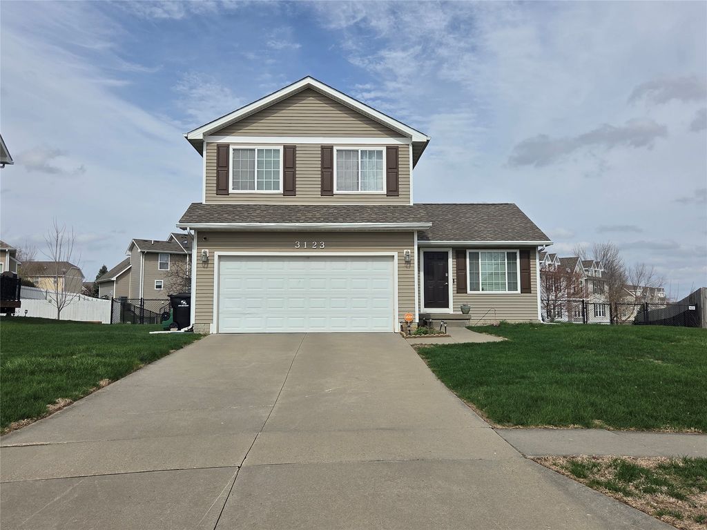 3123 SW Chestnut Court, Ankeny, IA 50023
