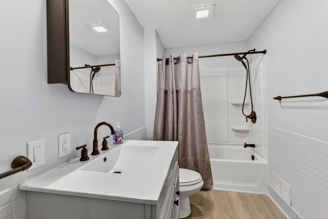 136 Olentangy Street, Columbus, OH 43202