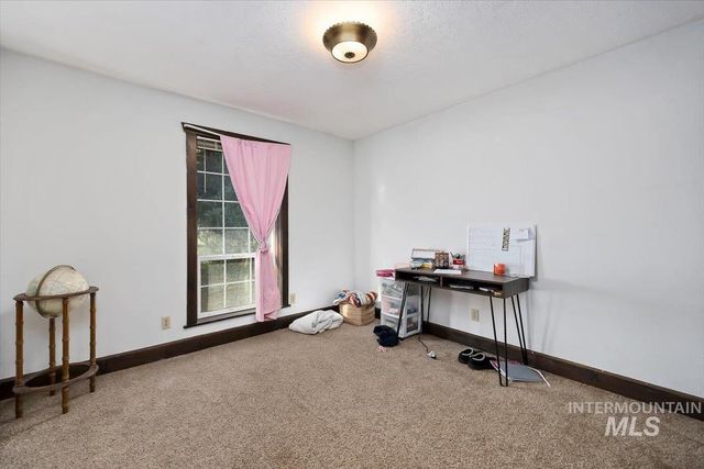 166 W 300 S, Jerome, ID 83338