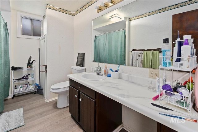 166 W 300 S, Jerome, ID 83338