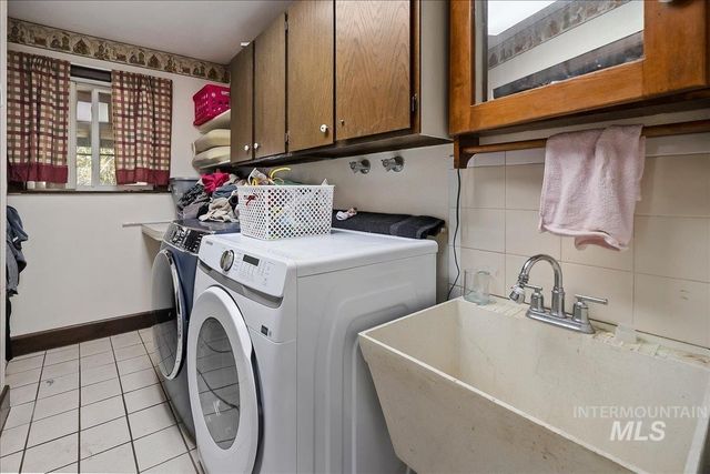 166 W 300 S, Jerome, ID 83338
