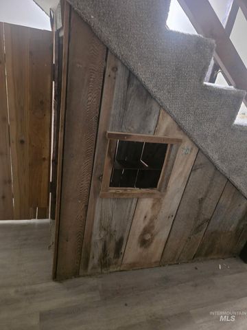 166 W 300 S, Jerome, ID 83338
