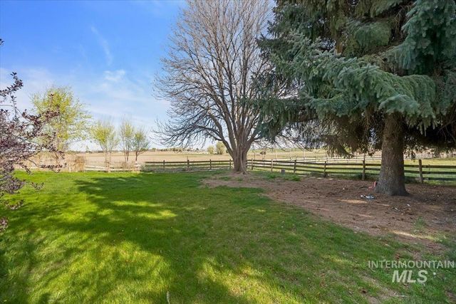 166 W 300 S, Jerome, ID 83338