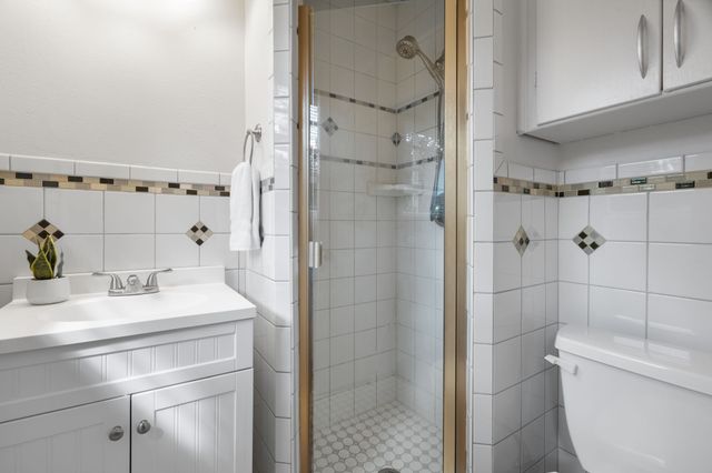 429 Ridgecrest Drive, Hurst, TX 76053