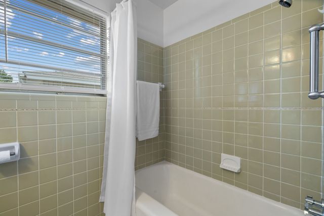 429 Ridgecrest Drive, Hurst, TX 76053