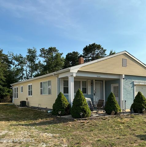 14 Gorginio Drive, Toms River, NJ 08757
