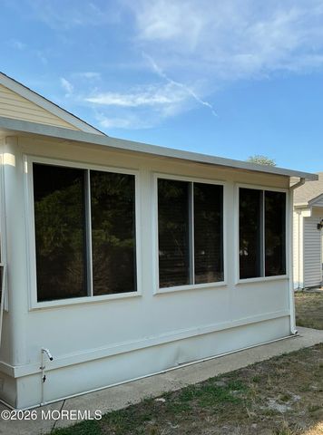 14 Gorginio Drive, Toms River, NJ 08757