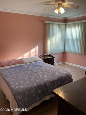 14 Gorginio Drive, Toms River, NJ 08757
