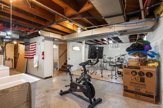 2100 21st Street, Wyandotte, MI 48192