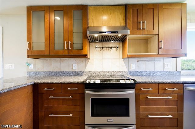 3968 Aloha LN, Bonita Springs, FL 34134