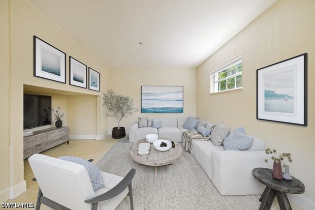 3968 Aloha LN, Bonita Springs, FL 34134