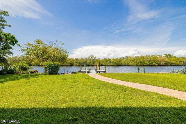 3968 Aloha LN, Bonita Springs, FL 34134