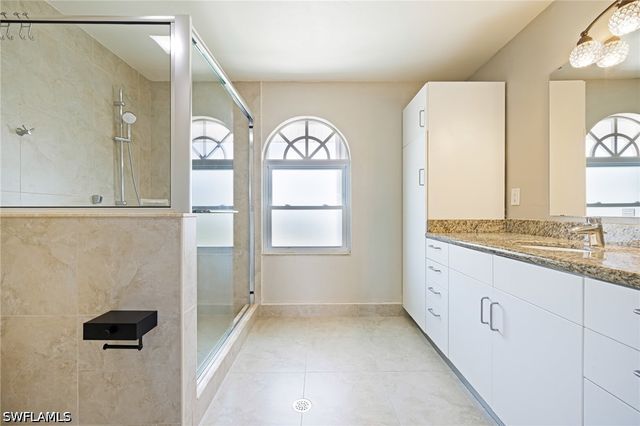 3968 Aloha LN, Bonita Springs, FL 34134