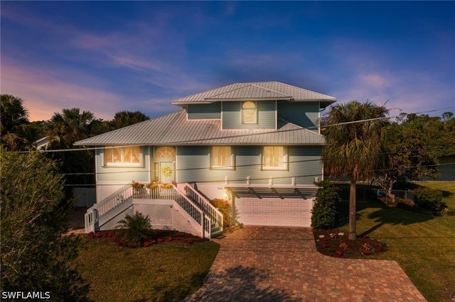 3968 Aloha LN, Bonita Springs, FL 34134