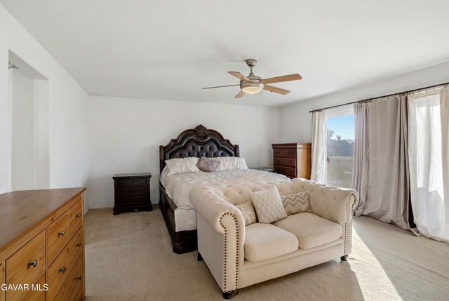 37633 Persimmon Lane, Palmdale, CA 93551