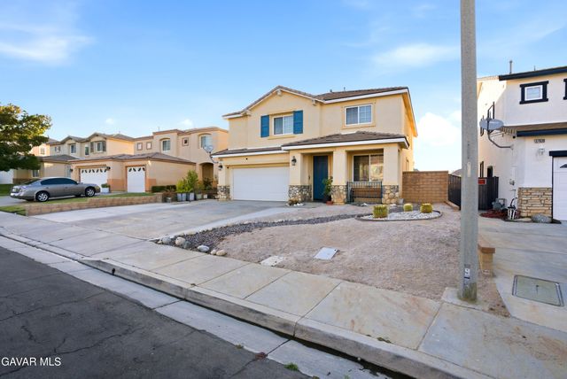 37633 Persimmon Lane, Palmdale, CA 93551
