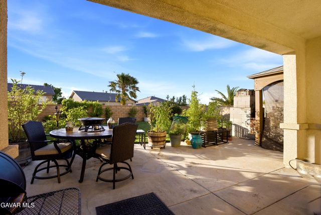 37633 Persimmon Lane, Palmdale, CA 93551