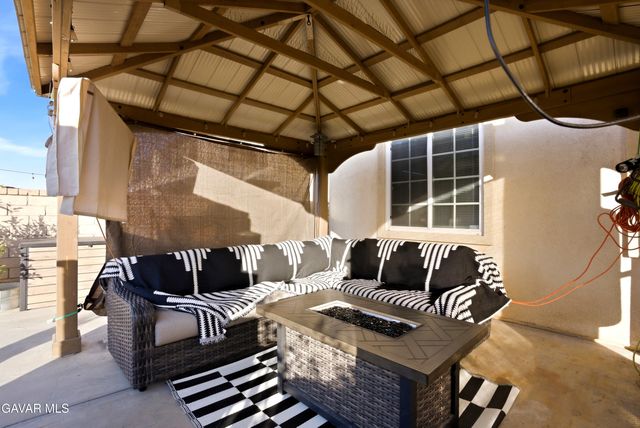 37633 Persimmon Lane, Palmdale, CA 93551