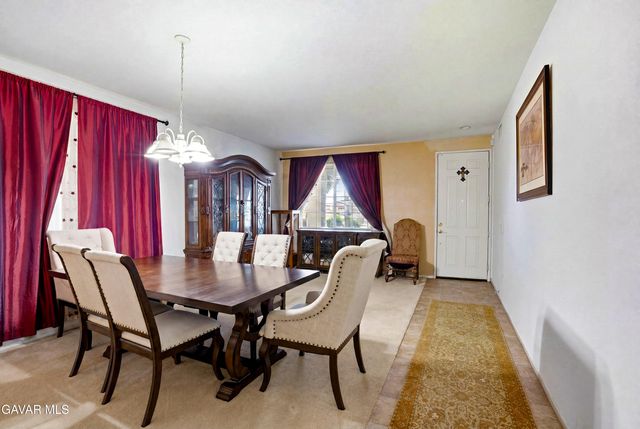 37633 Persimmon Lane, Palmdale, CA 93551