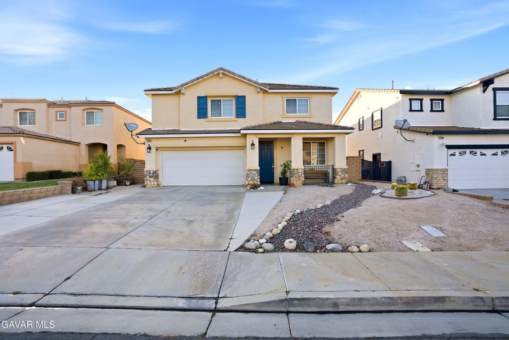 37633 Persimmon Lane, Palmdale, CA 93551