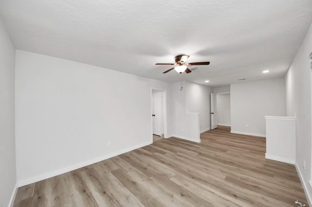 718 Land Grant Drive, Richmond, TX 77406