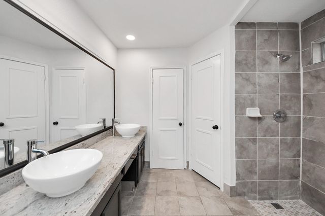 718 Land Grant Drive, Richmond, TX 77406