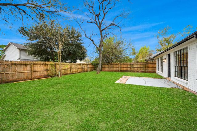 718 Land Grant Drive, Richmond, TX 77406