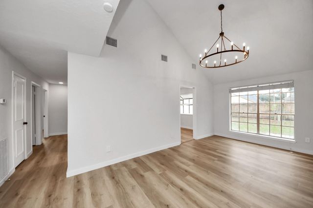 718 Land Grant Drive, Richmond, TX 77406