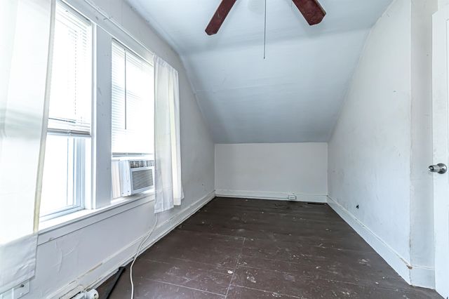 82 Howard Street, Winchester, NH 03470