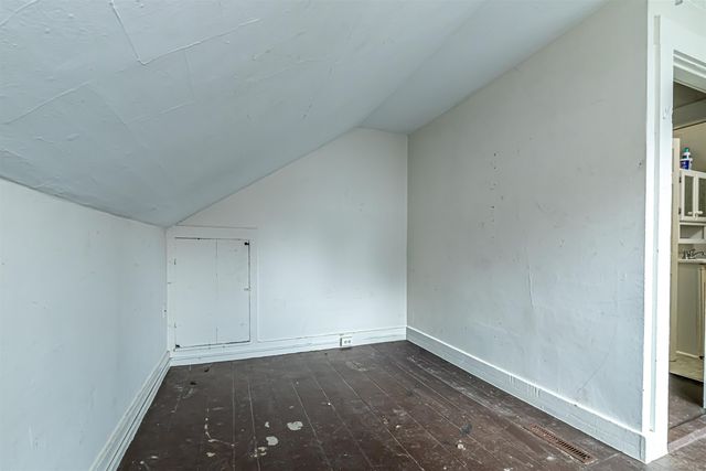 82 Howard Street, Winchester, NH 03470