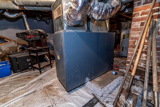 82 Howard Street, Winchester, NH 03470