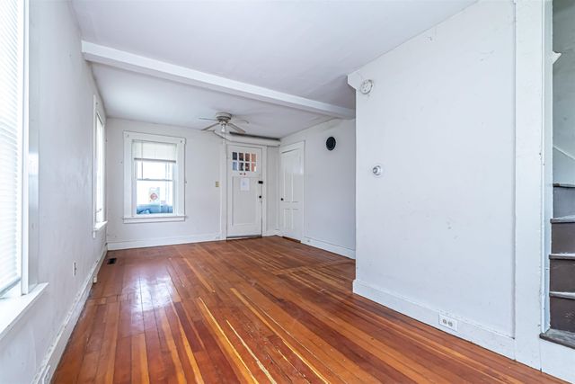 82 Howard Street, Winchester, NH 03470