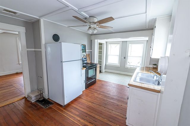 82 Howard Street, Winchester, NH 03470