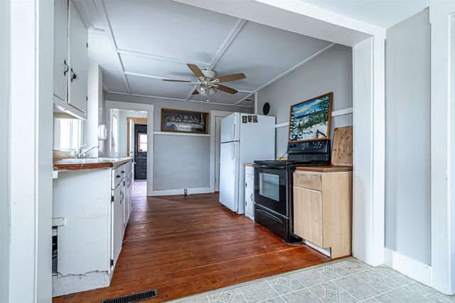 82 Howard Street, Winchester, NH 03470