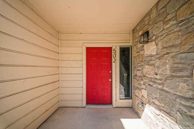 829 W Bitters Rd Apt 502, San Antonio, TX 78216
