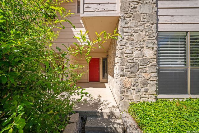 829 W Bitters Rd Apt 502, San Antonio, TX 78216