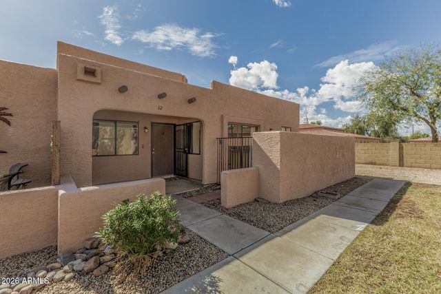 8940 W OLIVE Avenue 32, Peoria, AZ 85345