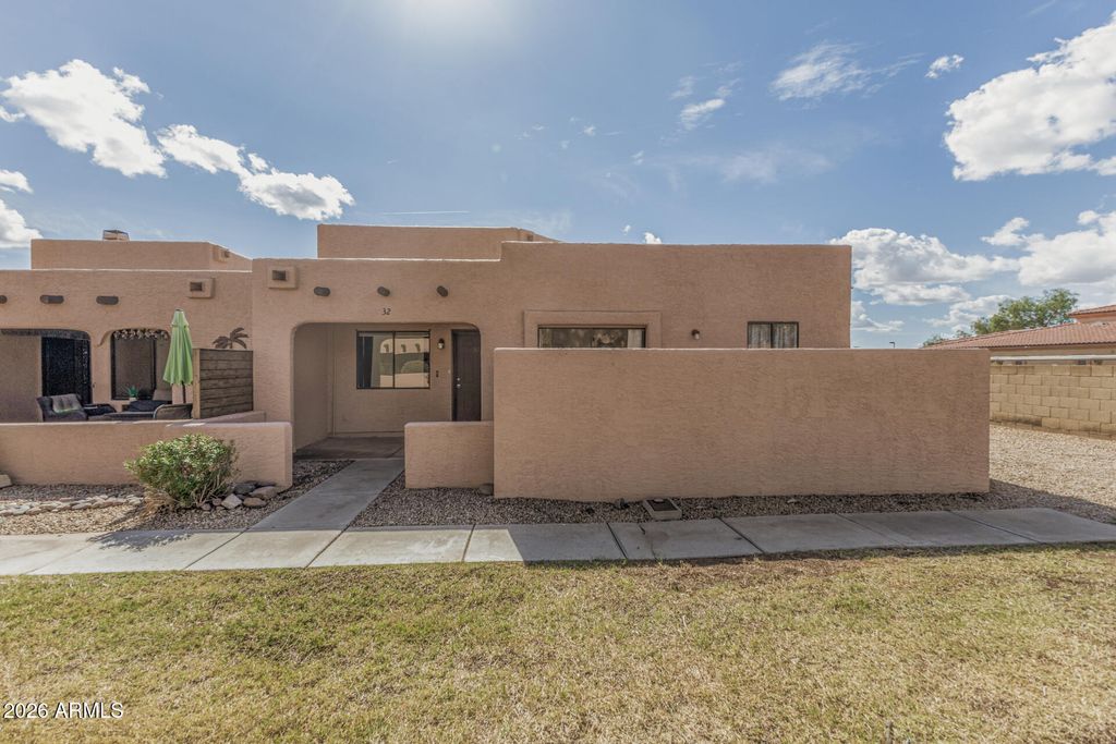 8940 W OLIVE Avenue 32, Peoria, AZ 85345