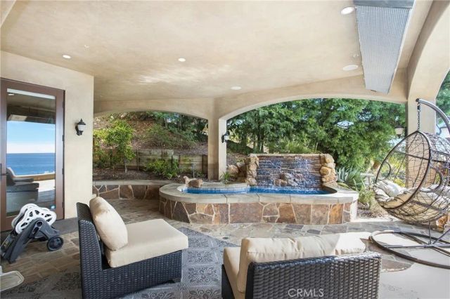 840 Canyon View Drive, Laguna Beach, CA 92651
