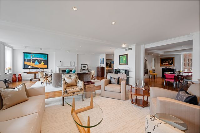 219 E Lake Shore Drive 6AB, Chicago, IL 60611