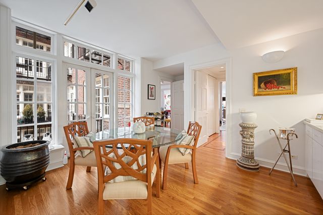 219 E Lake Shore Drive 6AB, Chicago, IL 60611