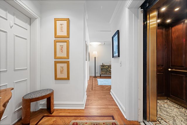 219 E Lake Shore Drive 6AB, Chicago, IL 60611