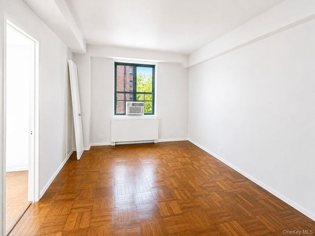1558 Unionport Road 2D, Bronx, NY 10462