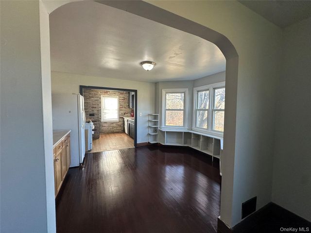 496 Bloomingburg Road, Middletown, NY 10940